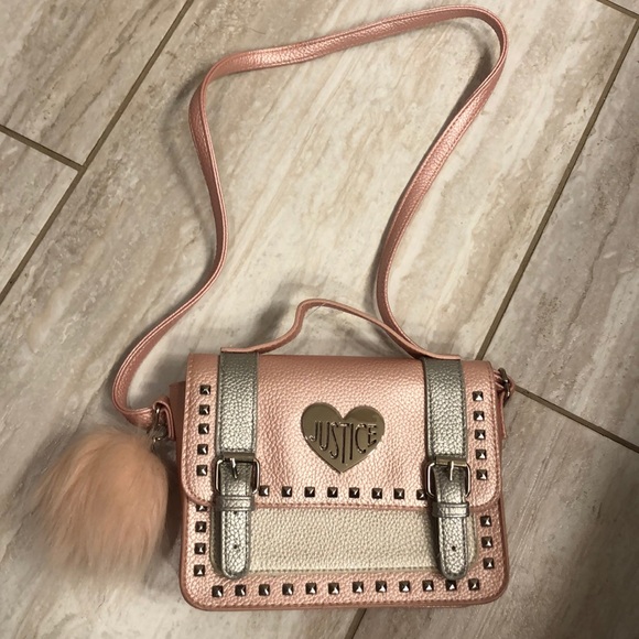 A purse from justice - Picture 1 of 3